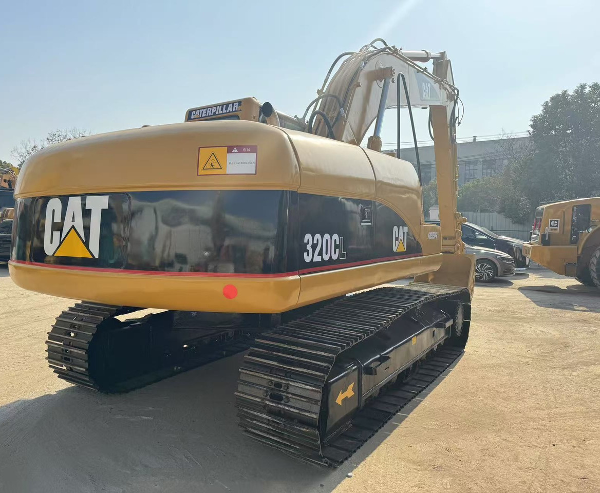 CATERPILLAR 320C - Pelle sur chenille: photos 2 CATERPILLAR 320C - Pelle sur chenille: photos 2