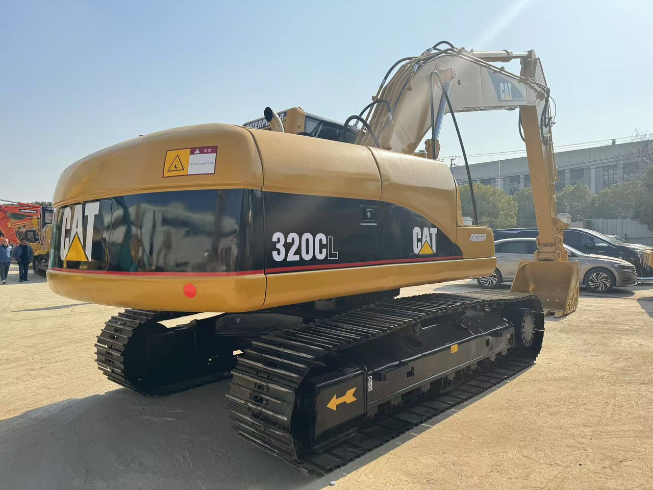 CATERPILLAR 320C - Pelle sur chenille: photos 2 CATERPILLAR 320C - Pelle sur chenille: photos 2