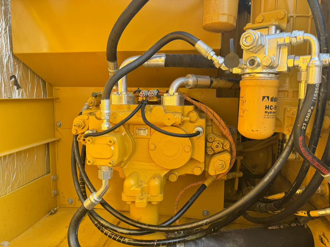 CATERPILLAR 320C - Pelle sur chenille: photos 4 CATERPILLAR 320C - Pelle sur chenille: photos 4