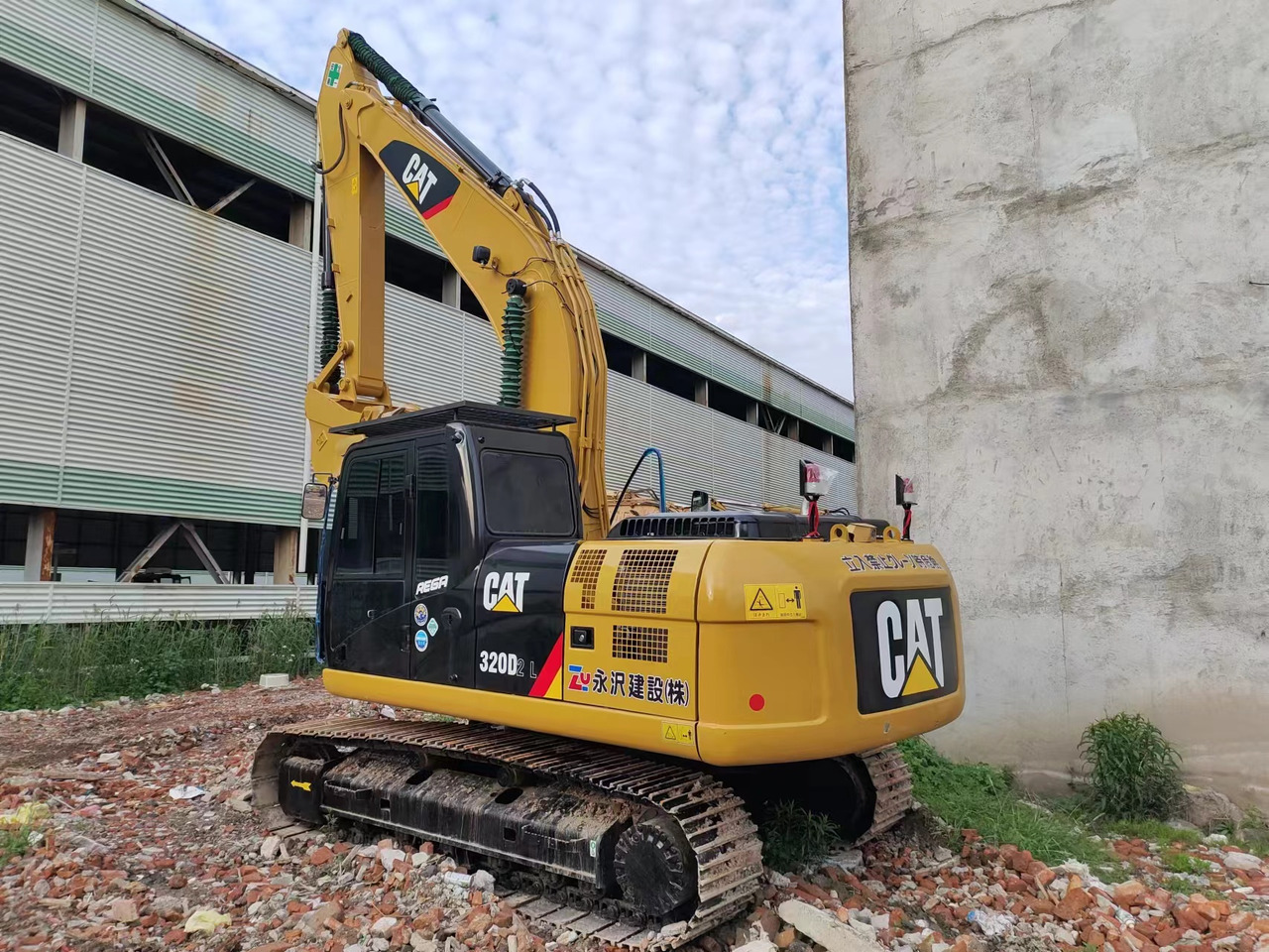 CATERPILLAR 320D2L CAT 320D - Pelle sur chenille: photos 1 CATERPILLAR 320D2L CAT 320D - Pelle sur chenille: photos 1