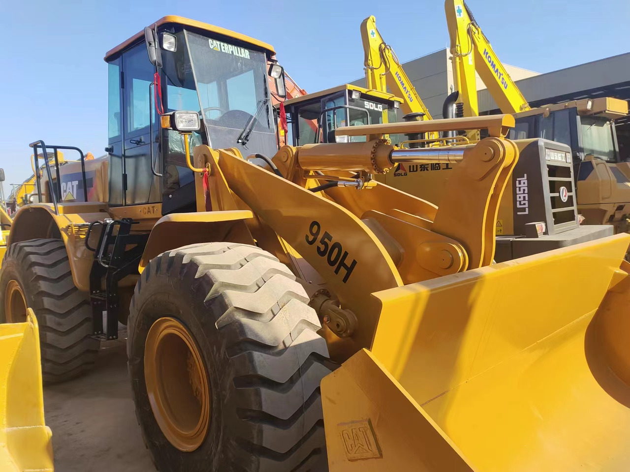 CATERPILLAR 950H - Chargeuse sur pneus: photos 1 CATERPILLAR 950H - Chargeuse sur pneus: photos 1