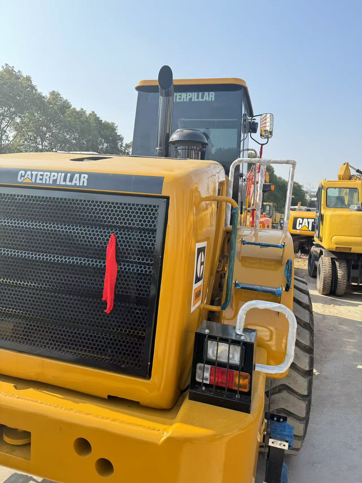 CATERPILLAR 966H - Chargeuse sur pneus: photos 5 CATERPILLAR 966H - Chargeuse sur pneus: photos 5