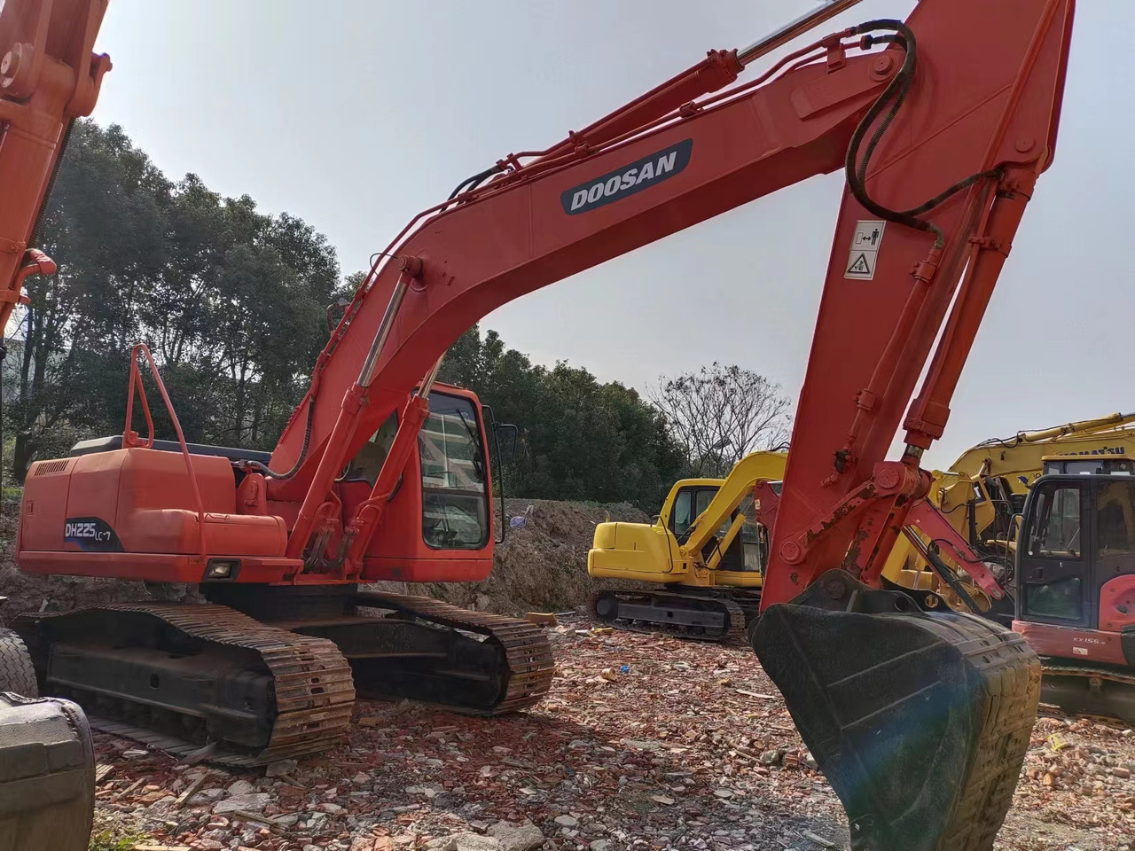 DOOSAN DH225LC-7 - Pelle sur chenille: photos 4 DOOSAN DH225LC-7 - Pelle sur chenille: photos 4