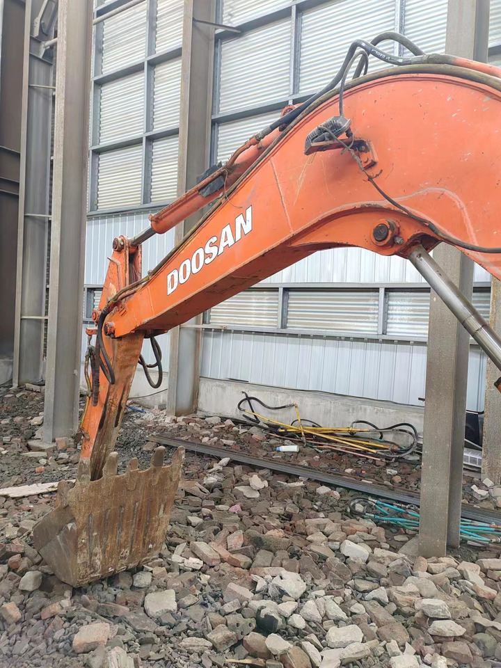 Mini pelle DOOSAN DH55: photos 6 Mini pelle DOOSAN DH55: photos 6