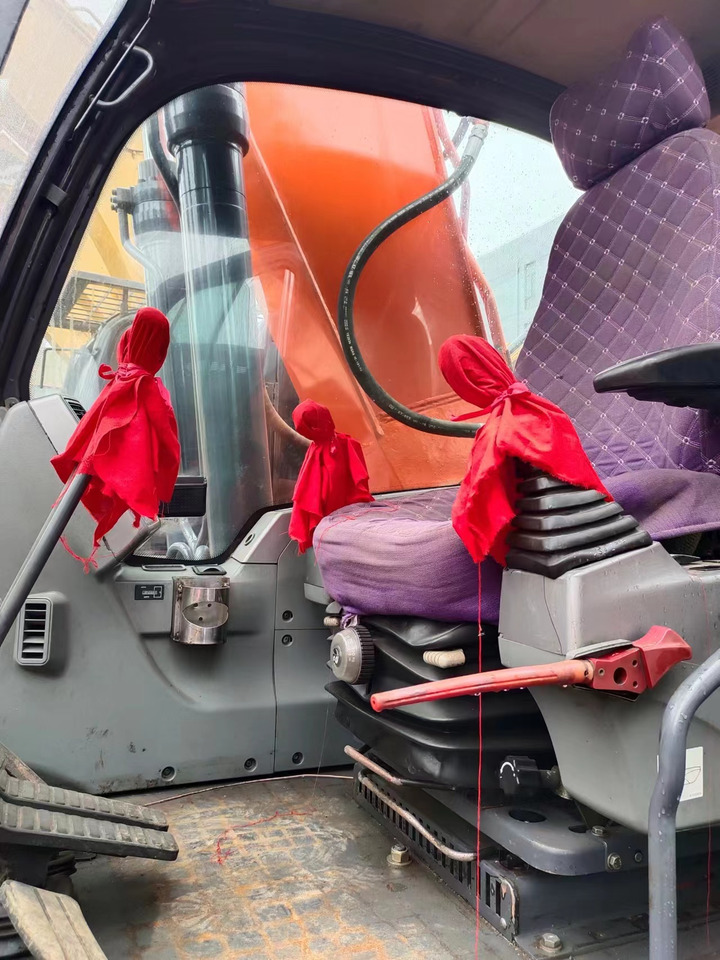 DOOSAN DX225LC - Pelle sur chenille: photos 3 DOOSAN DX225LC - Pelle sur chenille: photos 3