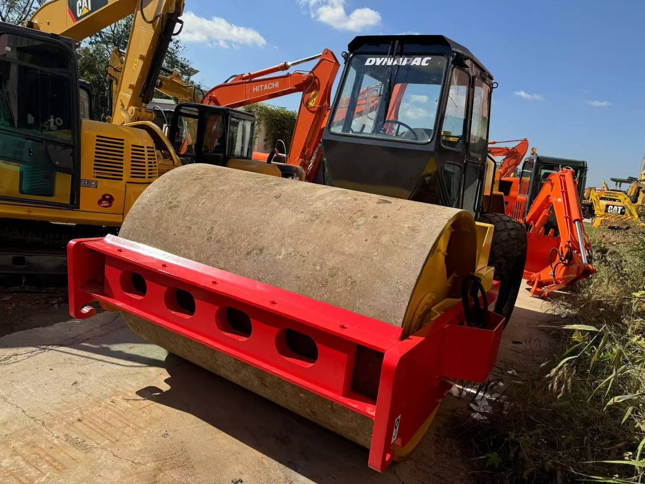 DYNAPAC CA30D - Compacteur à pieds de mouton/ Monocylindre: photos 1 DYNAPAC CA30D - Compacteur à pieds de mouton/ Monocylindre: photos 1