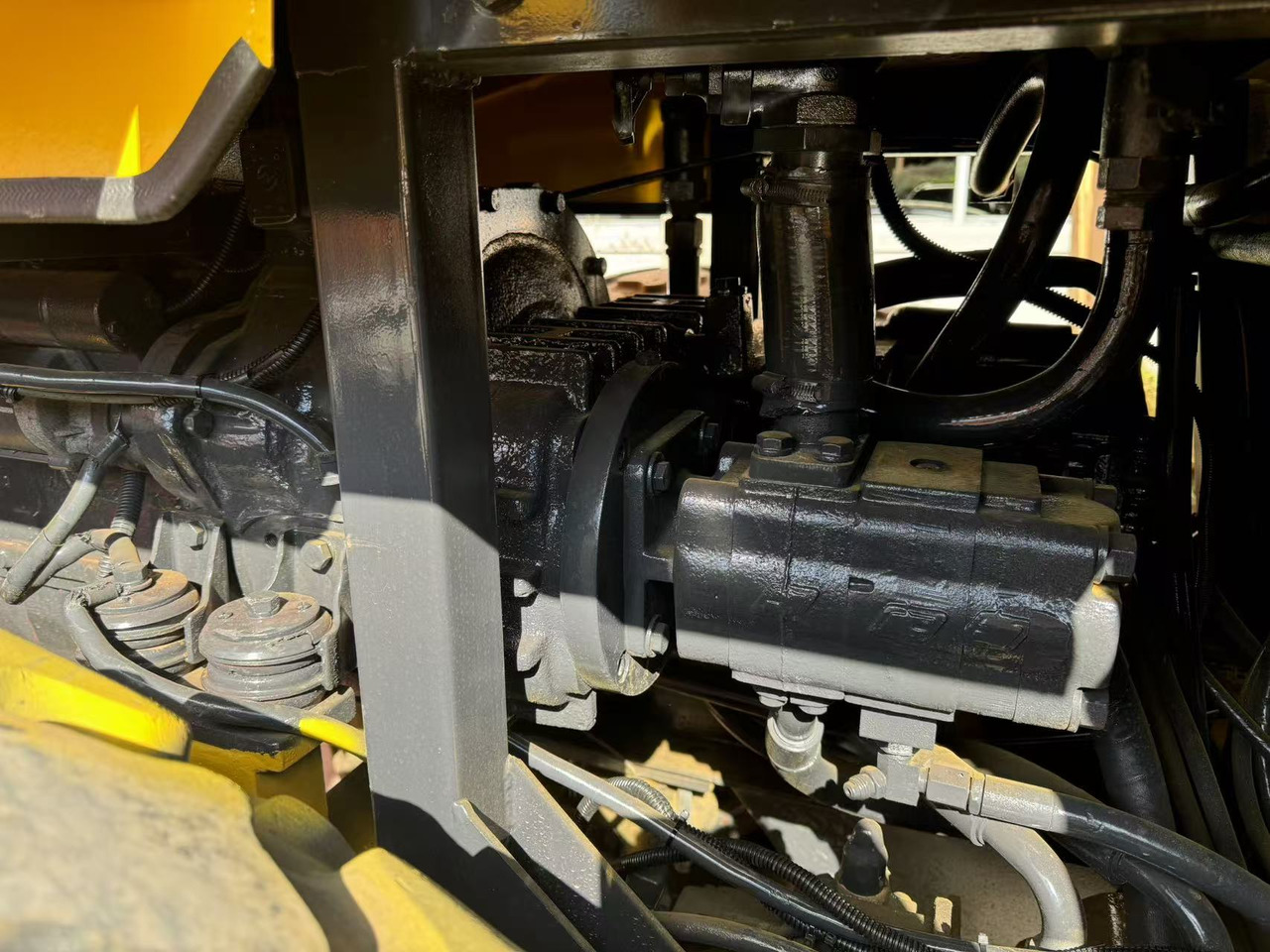 DYNAPAC CA30D - Compacteur à pieds de mouton/ Monocylindre: photos 4 DYNAPAC CA30D - Compacteur à pieds de mouton/ Monocylindre: photos 4