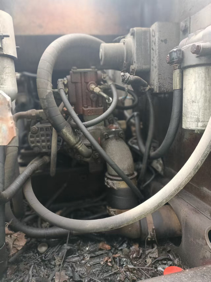 HITACHI EX100WD-2 - Pelle sur pneus: photos 5 HITACHI EX100WD-2 - Pelle sur pneus: photos 5