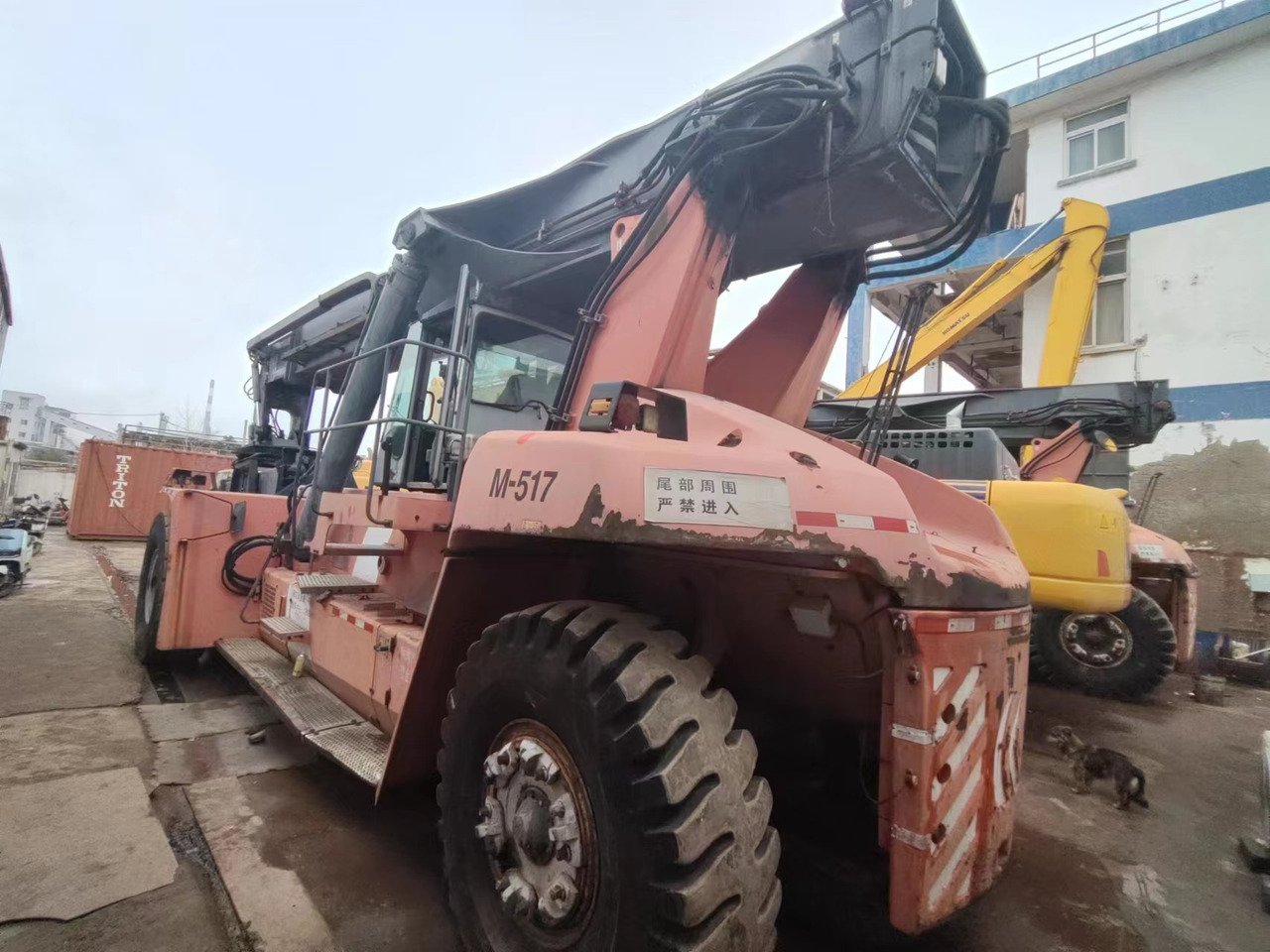 KARMAL DRF450 - Reach stacker: photos 1 KARMAL DRF450 - Reach stacker: photos 1