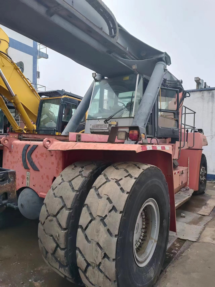 KARMAL DRF450 - Reach stacker: photos 3 KARMAL DRF450 - Reach stacker: photos 3