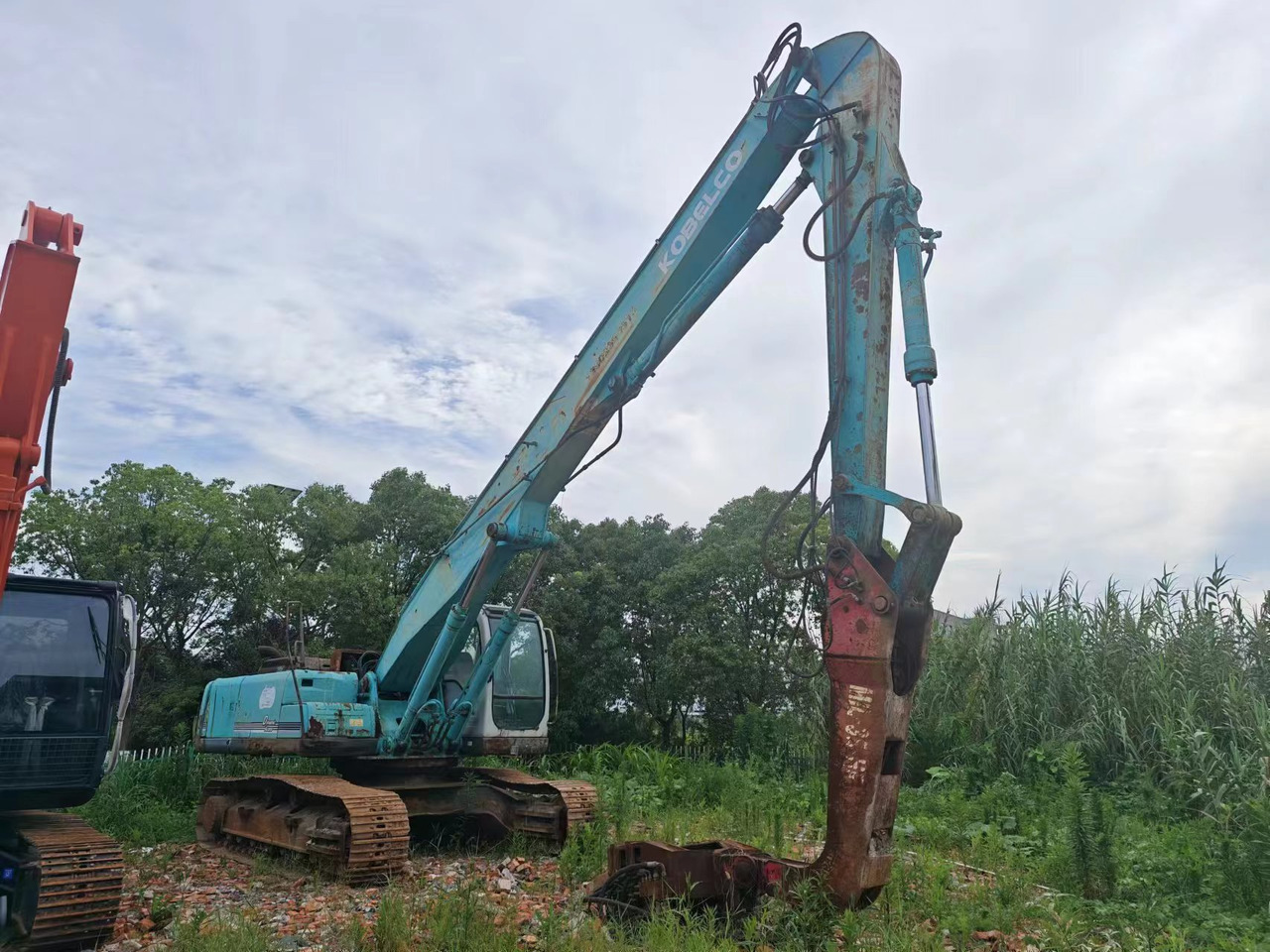 KOBELCO PILE DRIVER SK350LC-8 - Pelle sur chenille: photos 1 KOBELCO PILE DRIVER SK350LC-8 - Pelle sur chenille: photos 1