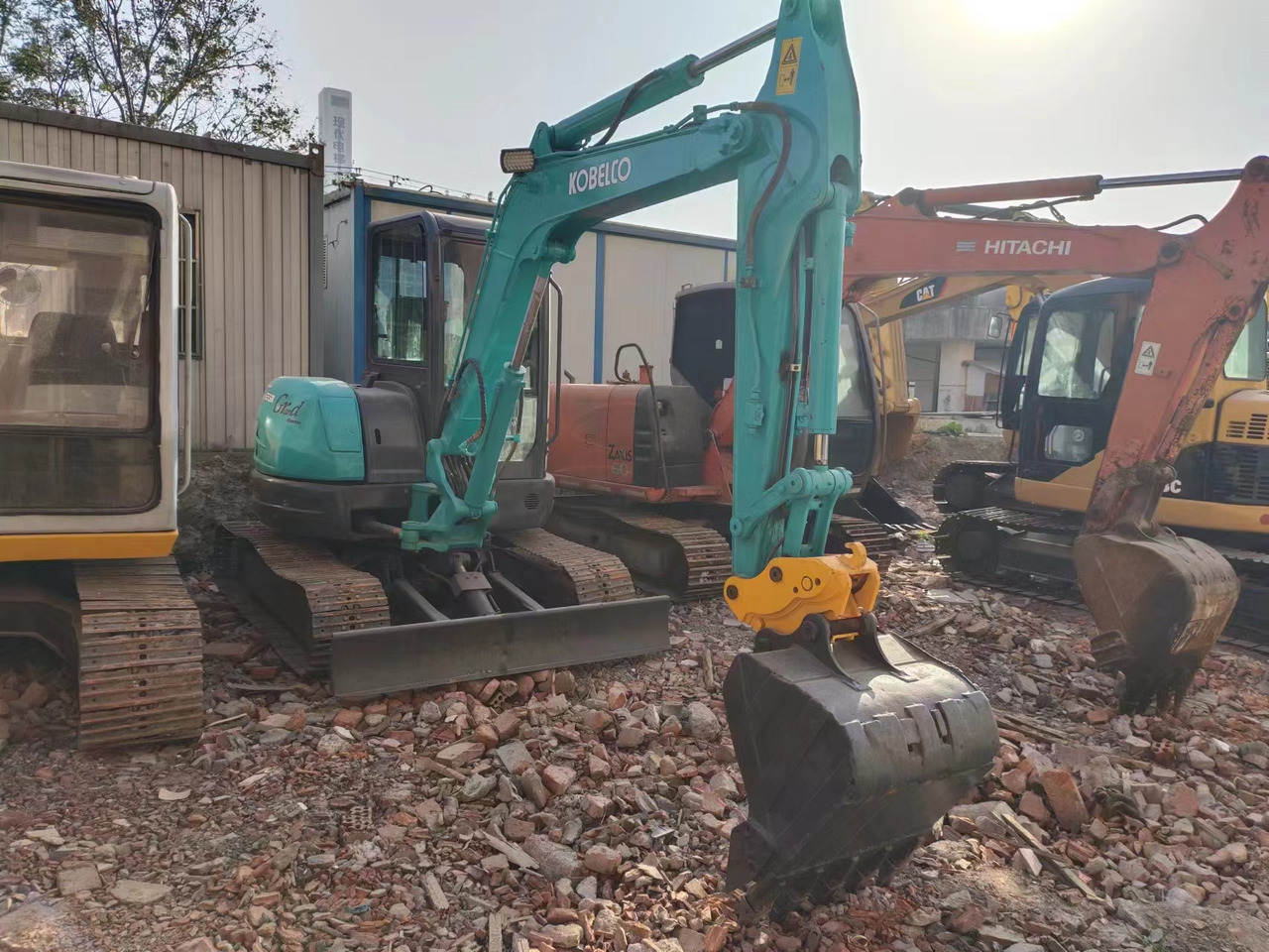 KOBELCO SK55SR - Mini pelle: photos 1 KOBELCO SK55SR - Mini pelle: photos 1