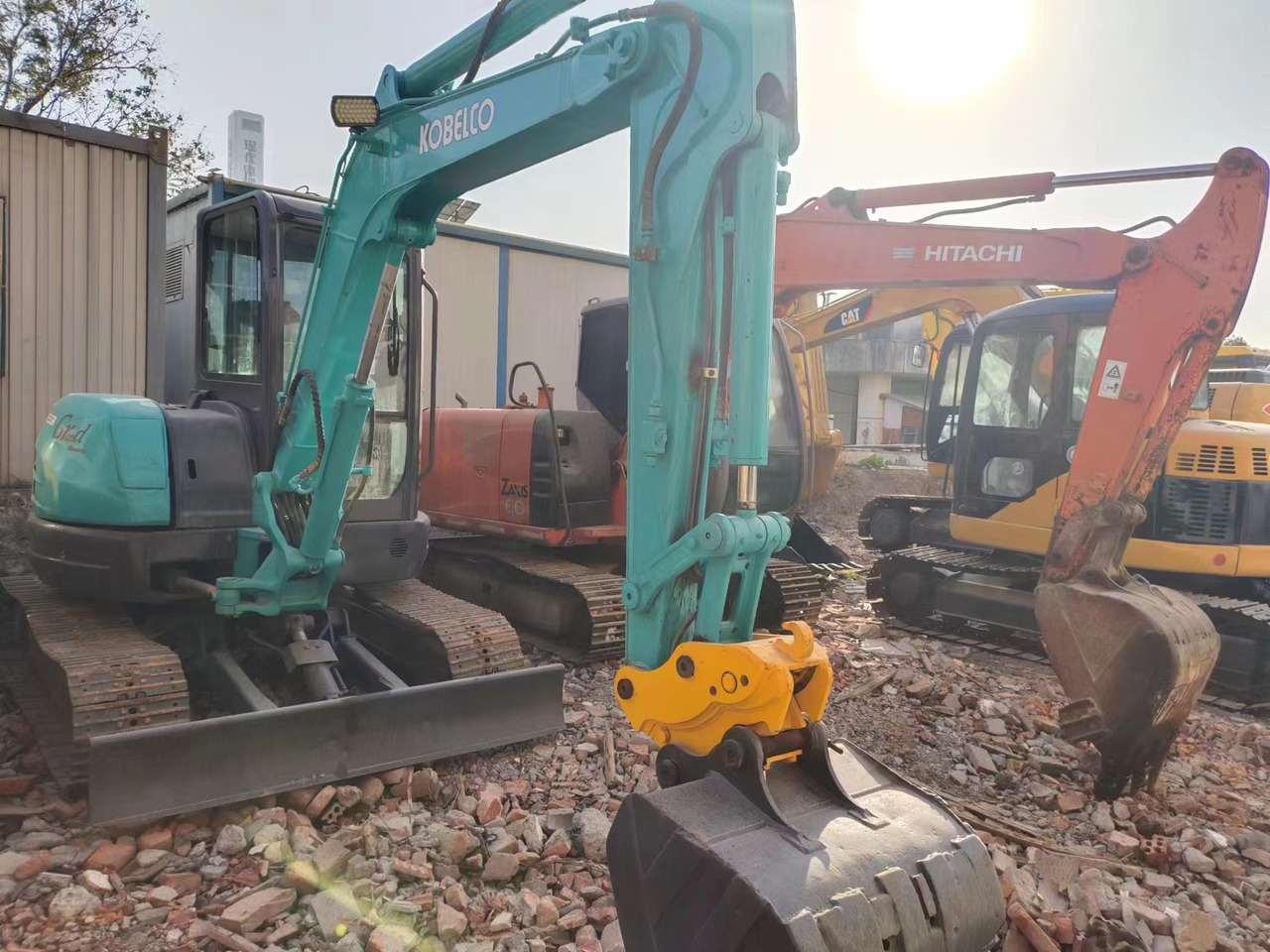 KOBELCO SK55SR - Mini pelle: photos 2 KOBELCO SK55SR - Mini pelle: photos 2