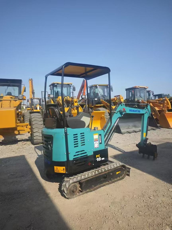 KOMATSU PC18 - Mini pelle: photos 4 KOMATSU PC18 - Mini pelle: photos 4