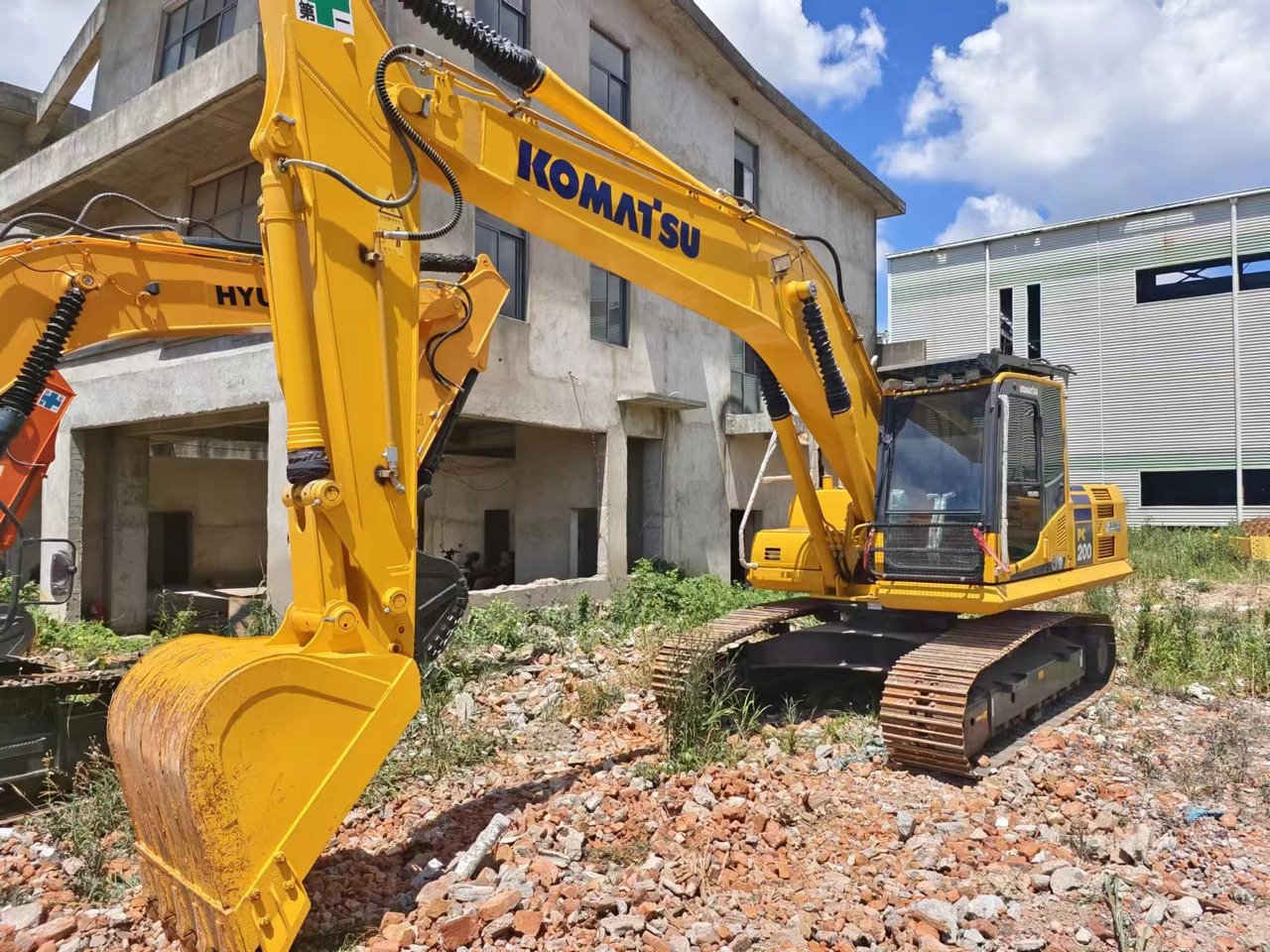 KOMATSU PC200-8N1 surplus Japan PC55 PC60-7 PC200-7 PC200-8 - Pelle sur chenille: photos 2 KOMATSU PC200-8N1 surplus Japan PC55 PC60-7 PC200-7 PC200-8 - Pelle sur chenille: photos 2