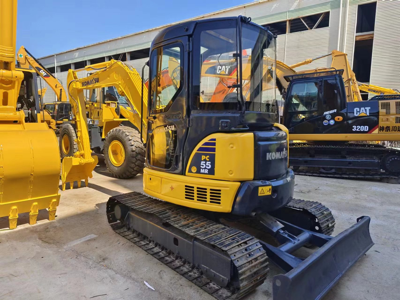KOMATSU PC55MR - Mini pelle: photos 1 KOMATSU PC55MR - Mini pelle: photos 1