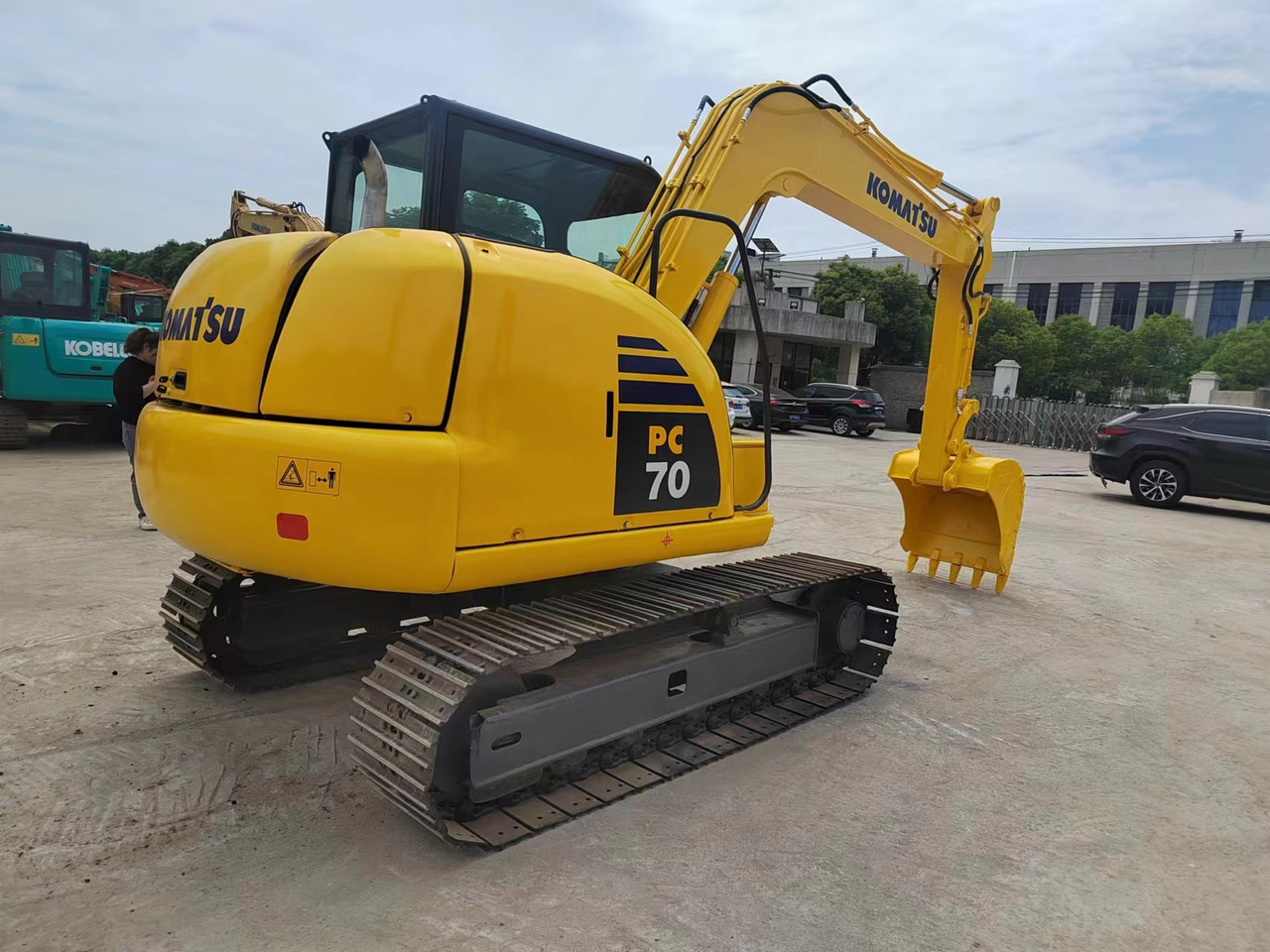 KOMATSU PC70-8 - Pelle sur chenille: photos 4 KOMATSU PC70-8 - Pelle sur chenille: photos 4