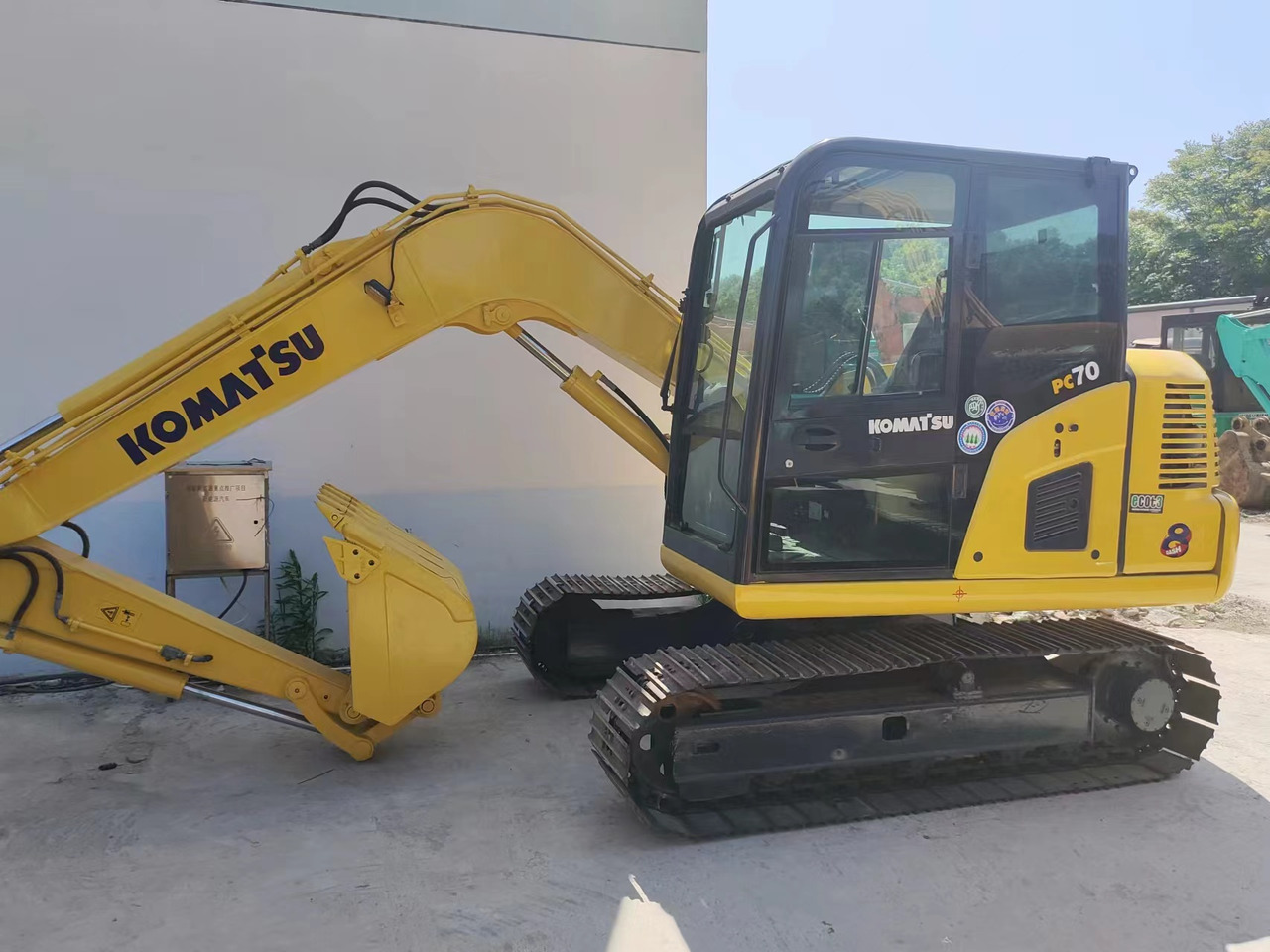 KOMATSU PC70-8 - Mini pelle: photos 2 KOMATSU PC70-8 - Mini pelle: photos 2