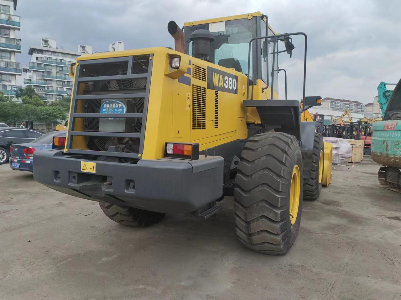 KOMATSU WA380-6 - Chargeuse sur pneus: photos 3 KOMATSU WA380-6 - Chargeuse sur pneus: photos 3