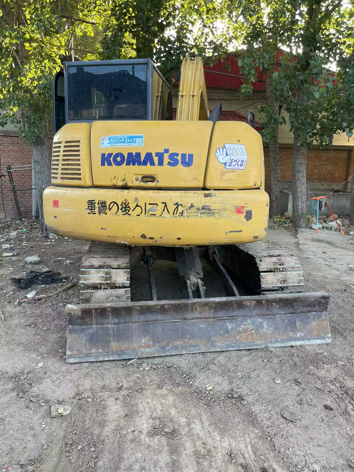 KOMATSU pc70-8 - Mini pelle: photos 3 KOMATSU pc70-8 - Mini pelle: photos 3