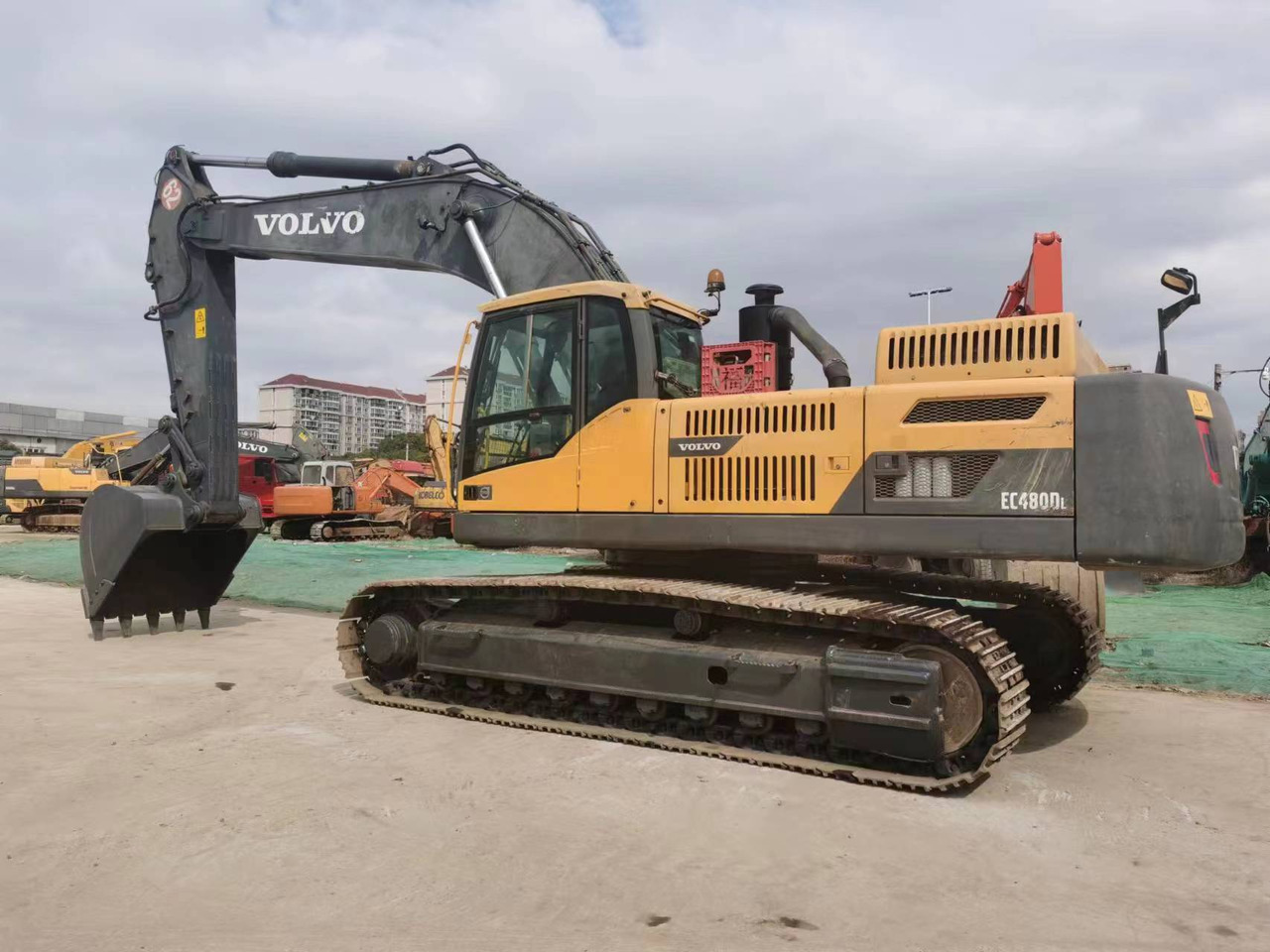 VOLVO EC480DL - Pelle sur chenille: photos 1 VOLVO EC480DL - Pelle sur chenille: photos 1
