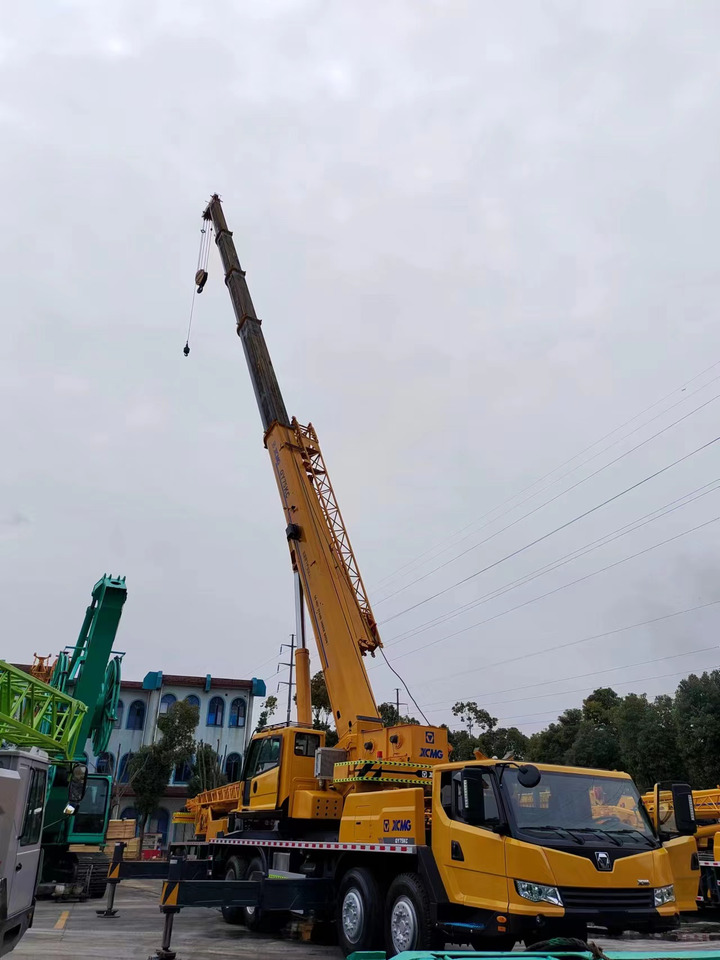 XCMG QY75K - Grue mobile: photos 4 XCMG QY75K - Grue mobile: photos 4