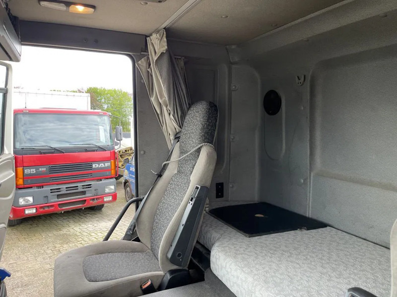 Tracteur routier DAF CF 85.460 Tractor unit: photos 8