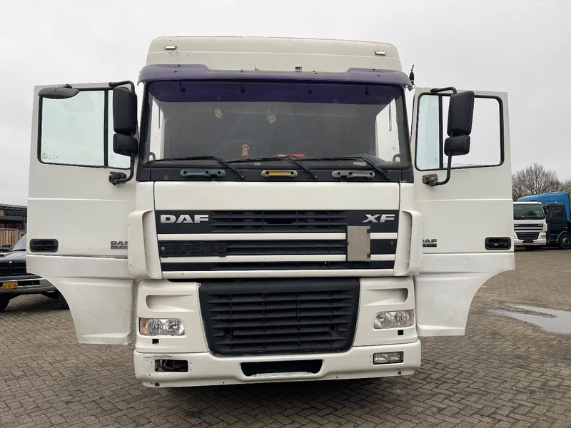 DAF XF 95.430 Tractor - Tracteur routier: photos 2 DAF XF 95.430 Tractor - Tracteur routier: photos 2
