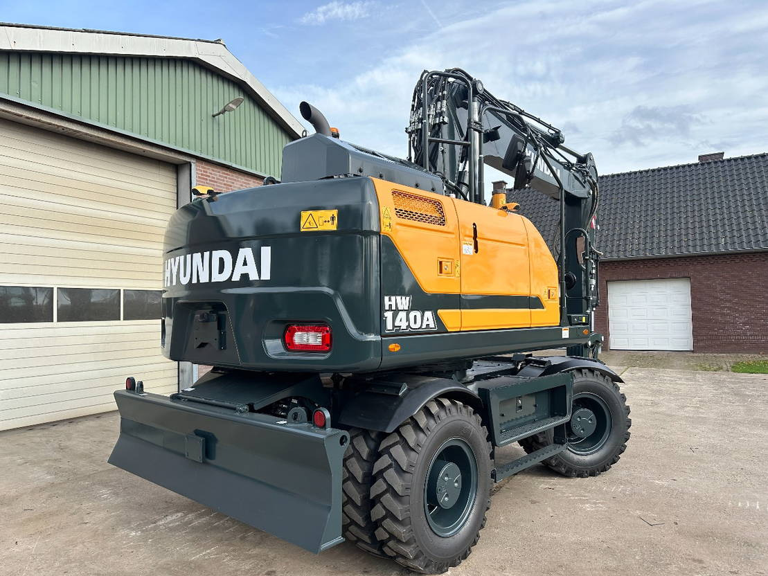Hyundai HW140A Nieuw - Pelle sur pneus: photos 5 Hyundai HW140A Nieuw - Pelle sur pneus: photos 5