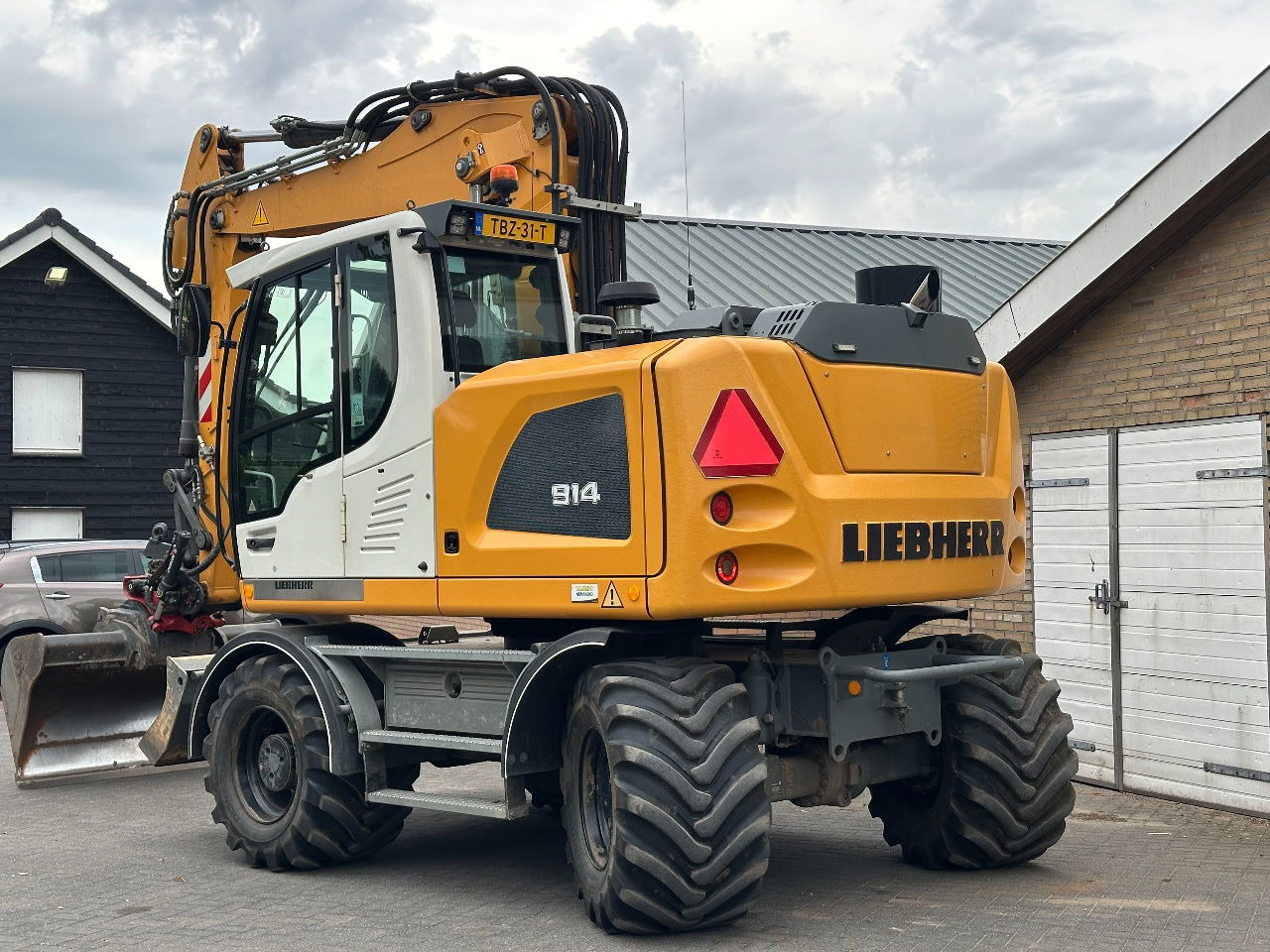 Liebherr A914 - Pelle sur pneus: photos 4 Liebherr A914 - Pelle sur pneus: photos 4