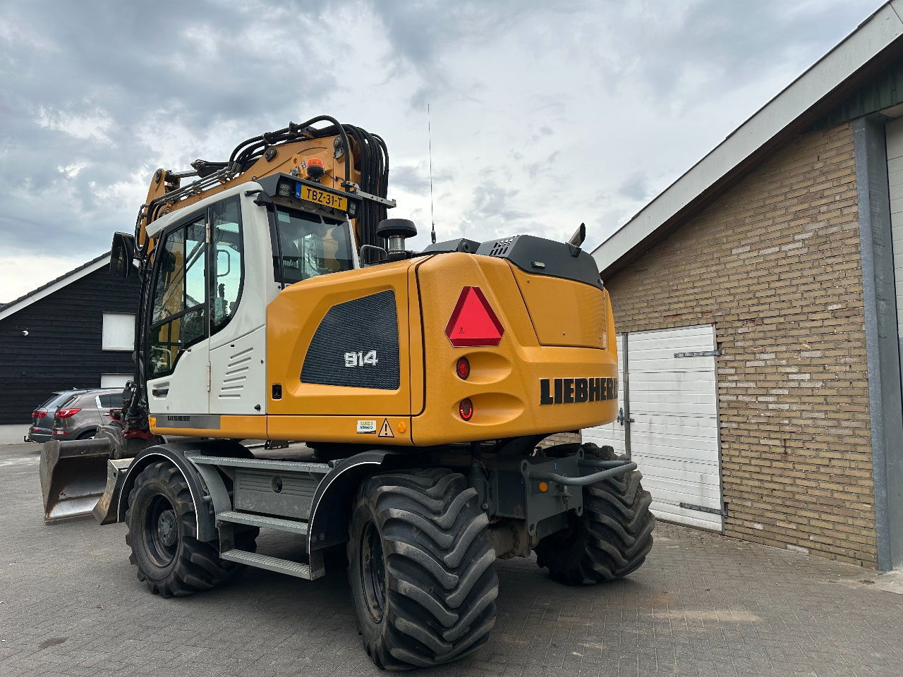 Liebherr A914 - Pelle sur pneus: photos 3 Liebherr A914 - Pelle sur pneus: photos 3