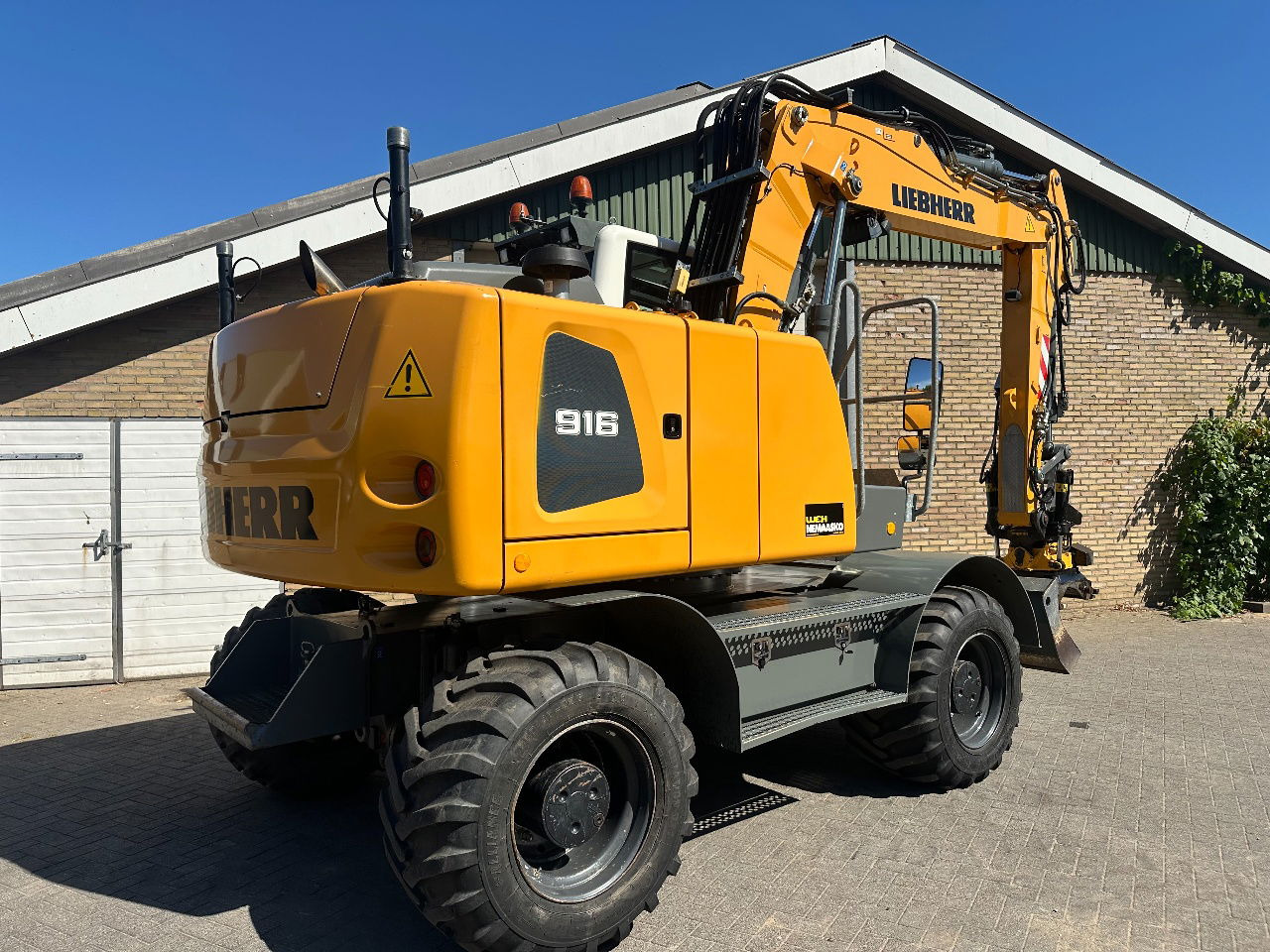 Liebherr A916 - Pelle sur pneus: photos 4 Liebherr A916 - Pelle sur pneus: photos 4