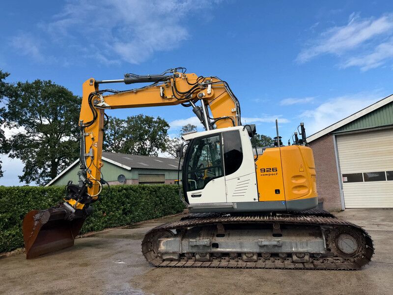 Liebherr R926 R926 compact GPS - Pelle sur chenille: photos 1 Liebherr R926 R926 compact GPS - Pelle sur chenille: photos 1