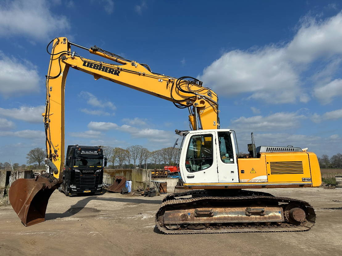 Liebherr R934C Hdsl - Pelle sur chenille: photos 2 Liebherr R934C Hdsl - Pelle sur chenille: photos 2