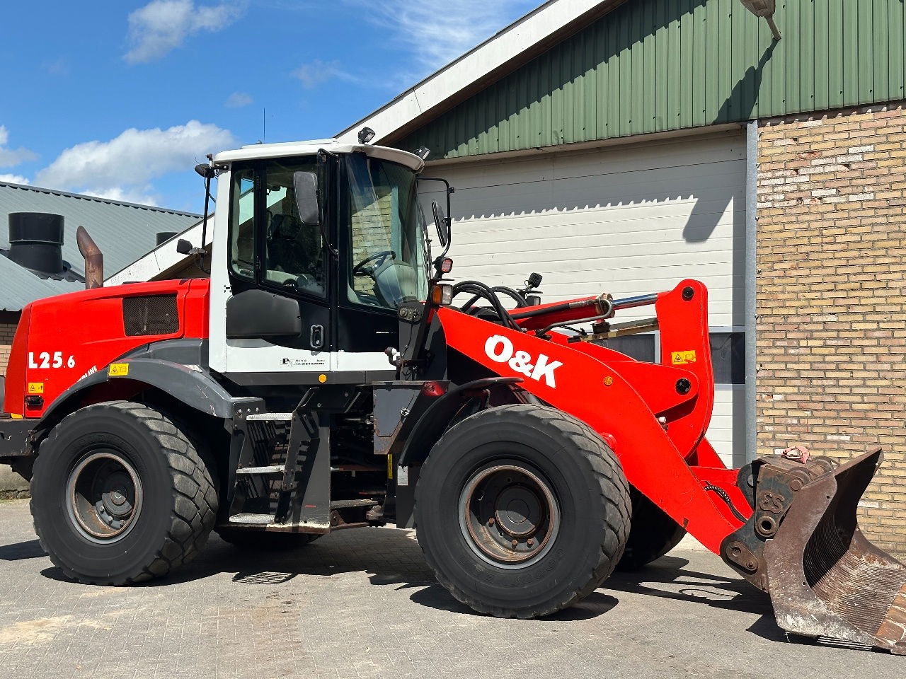 O & K 25.6 - Chargeuse sur pneus: photos 2 O & K 25.6 - Chargeuse sur pneus: photos 2