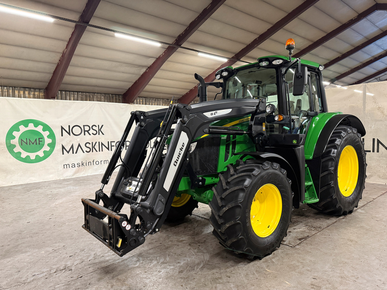 John Deere 6100M - Tracteur agricole: photos 1 John Deere 6100M - Tracteur agricole: photos 1