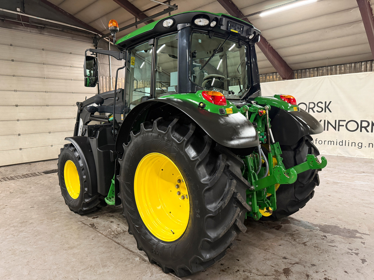 John Deere 6100M - Tracteur agricole: photos 3 John Deere 6100M - Tracteur agricole: photos 3