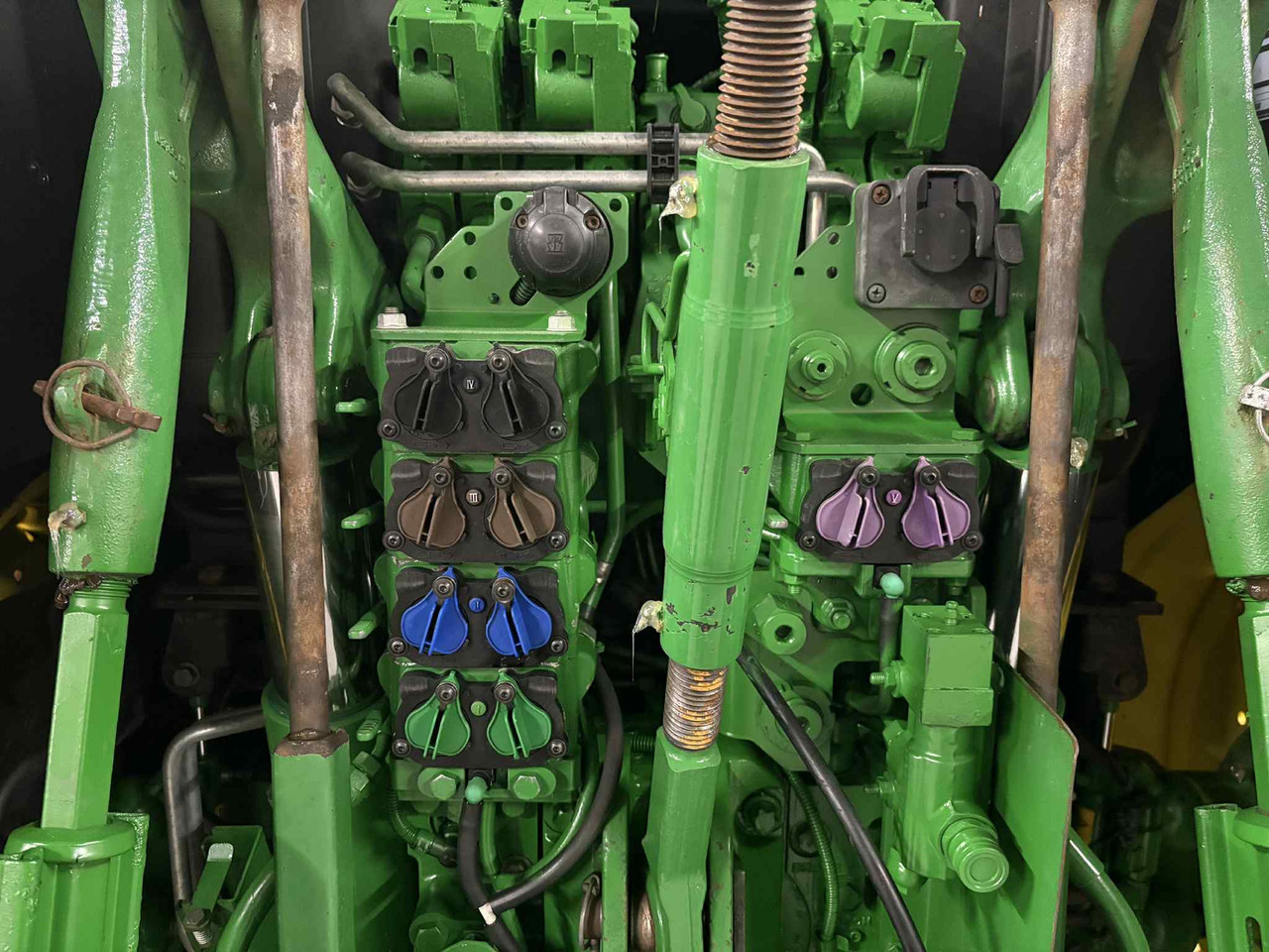 John Deere 6155R - Tracteur agricole: photos 5 John Deere 6155R - Tracteur agricole: photos 5