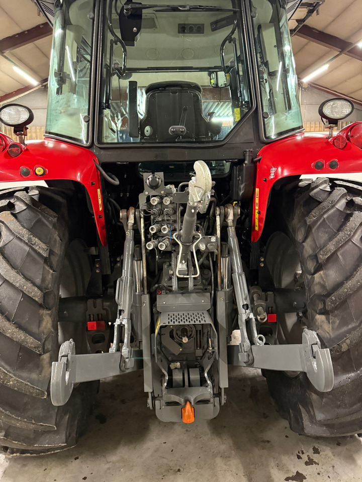 Massey Ferguson 5712 SL Dyna4 - Tracteur agricole: photos 4 Massey Ferguson 5712 SL Dyna4 - Tracteur agricole: photos 4