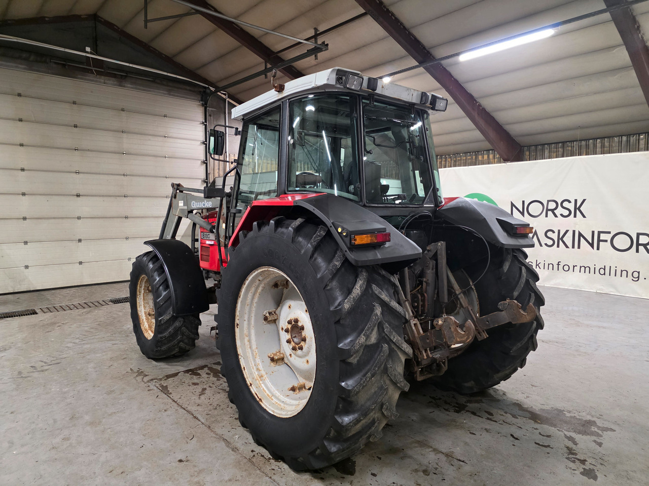 Massey Ferguson 6180 - Tracteur agricole: photos 3 Massey Ferguson 6180 - Tracteur agricole: photos 3