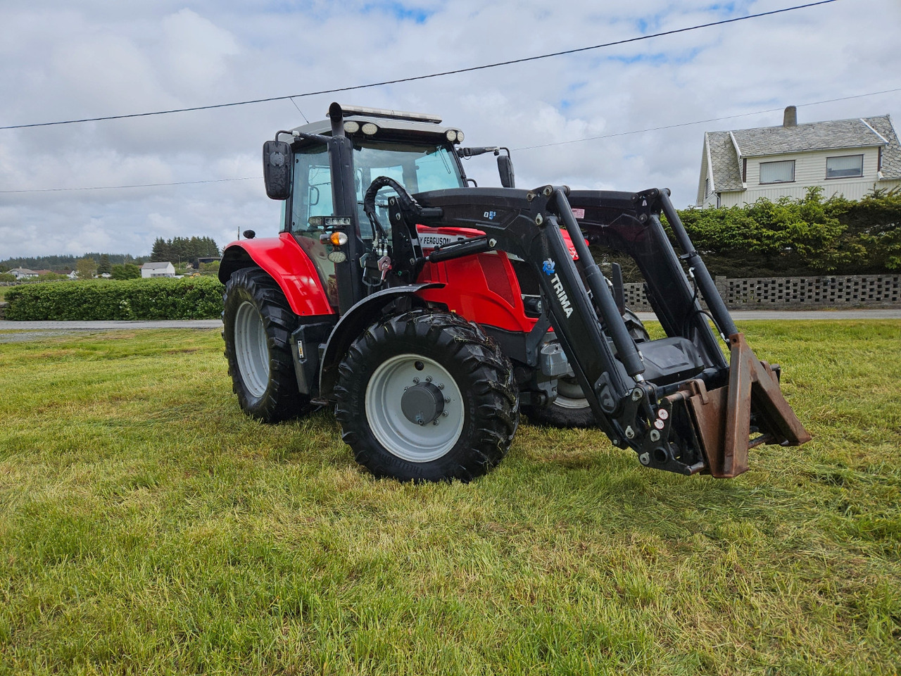Massey Ferguson 6715S Dyna VT - Tracteur agricole: photos 1 Massey Ferguson 6715S Dyna VT - Tracteur agricole: photos 1