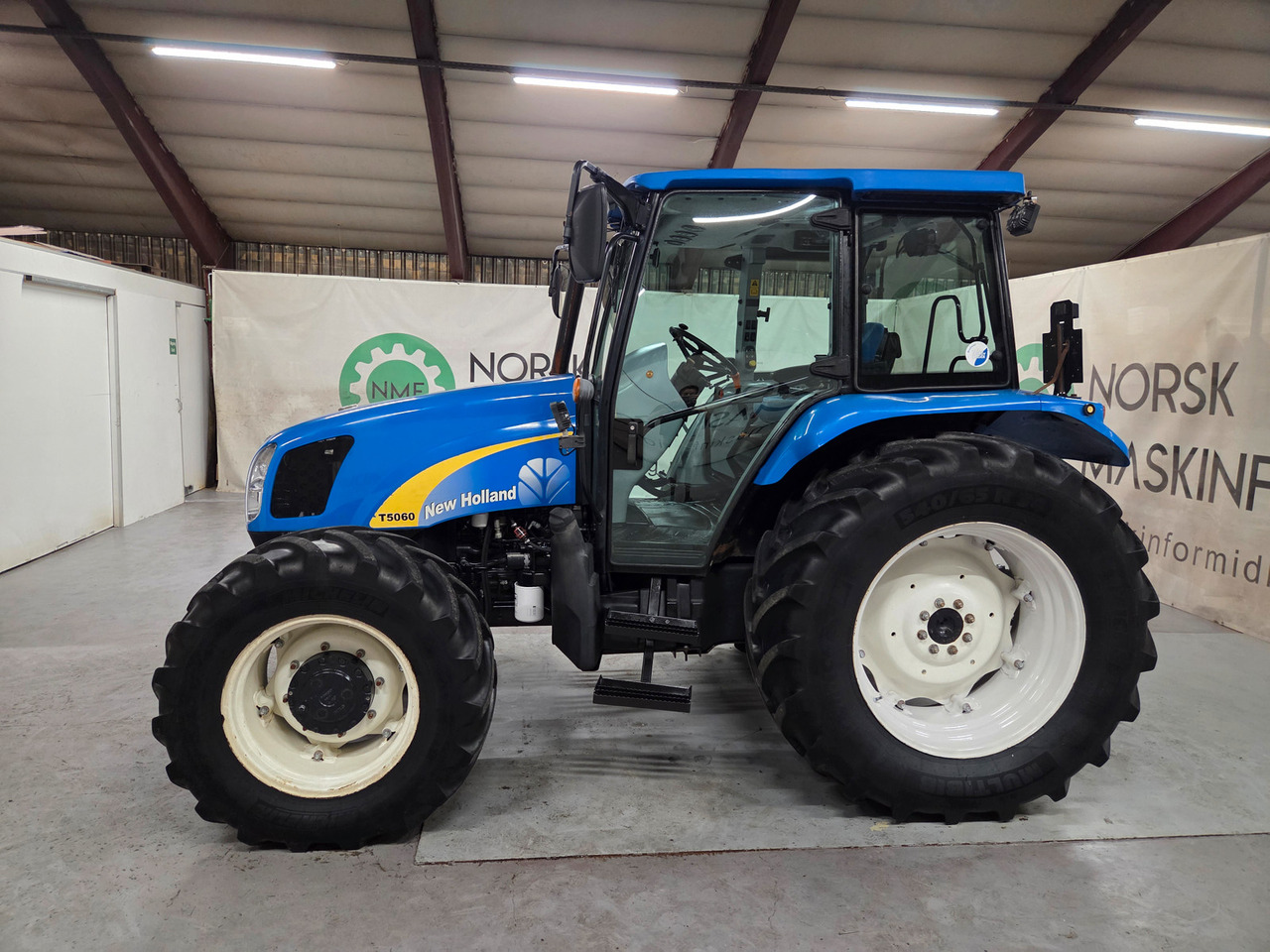 New Holland T5060 #Fin 1 eiers traktor - Tracteur agricole: photos 2 New Holland T5060 #Fin 1 eiers traktor - Tracteur agricole: photos 2
