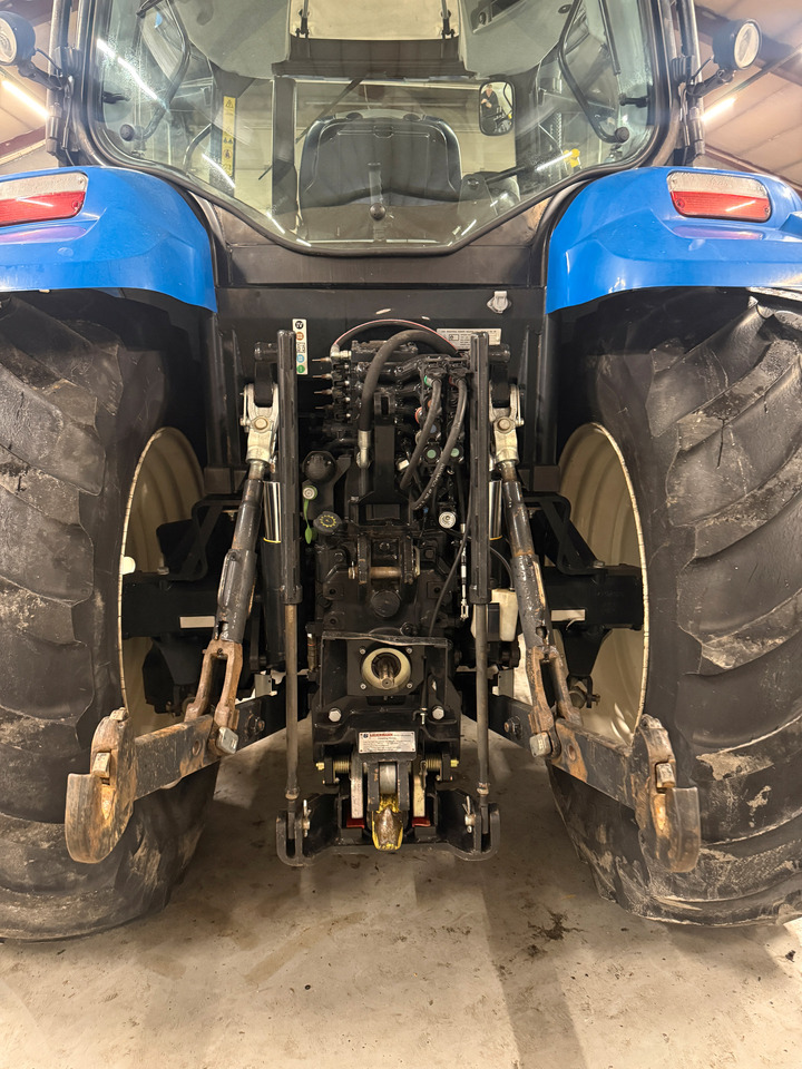 New Holland T6.140 EC - Tracteur agricole: photos 4 New Holland T6.140 EC - Tracteur agricole: photos 4