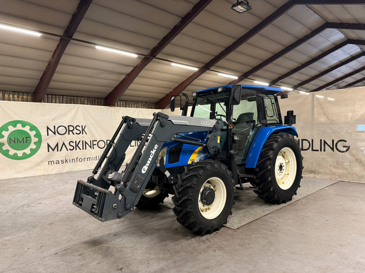 New Holland TL90 - Tracteur agricole: photos 1 New Holland TL90 - Tracteur agricole: photos 1