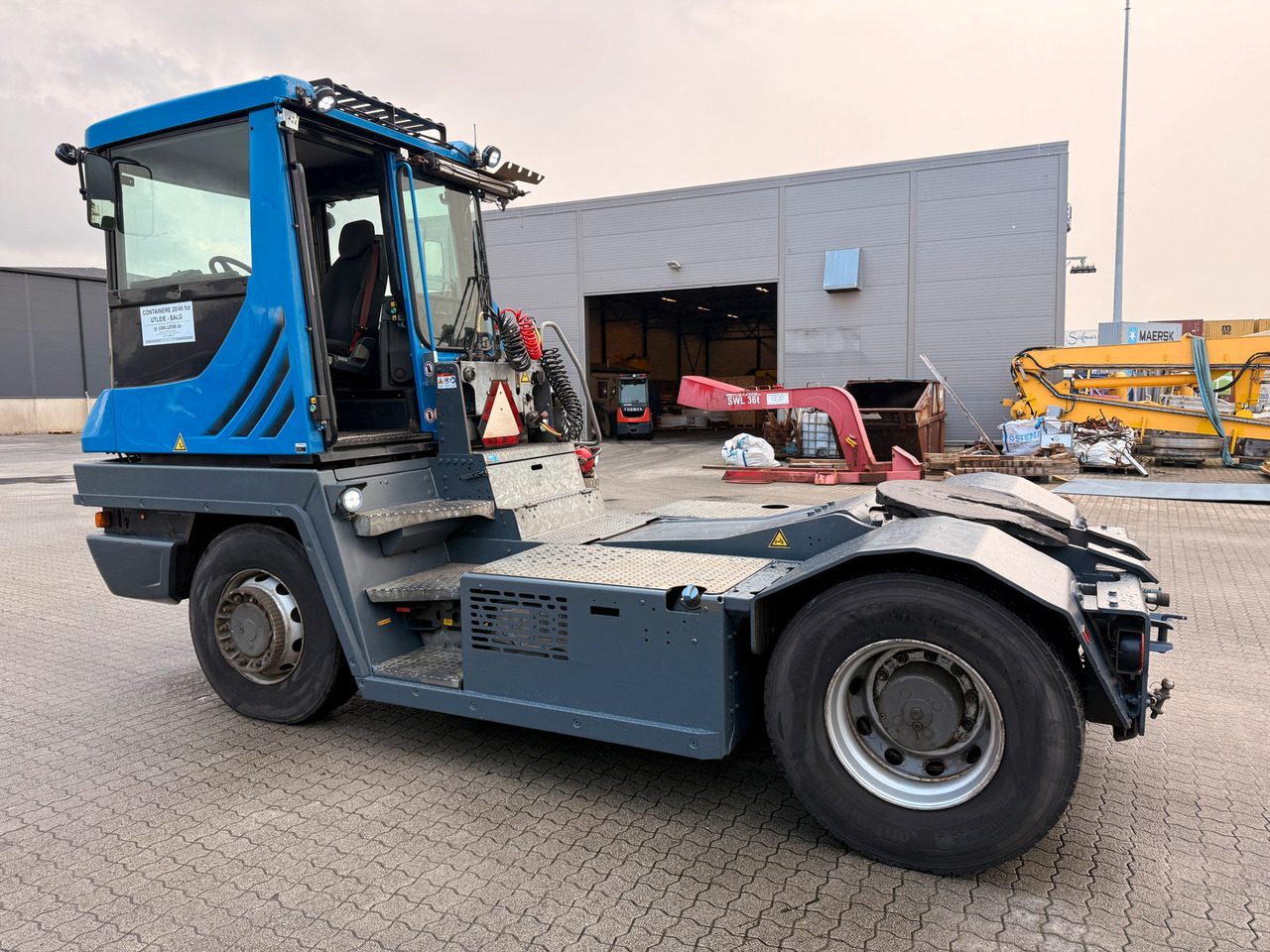 Terberg RT223 4x4 - Tracteur portuaire: photos 4 Terberg RT223 4x4 - Tracteur portuaire: photos 4