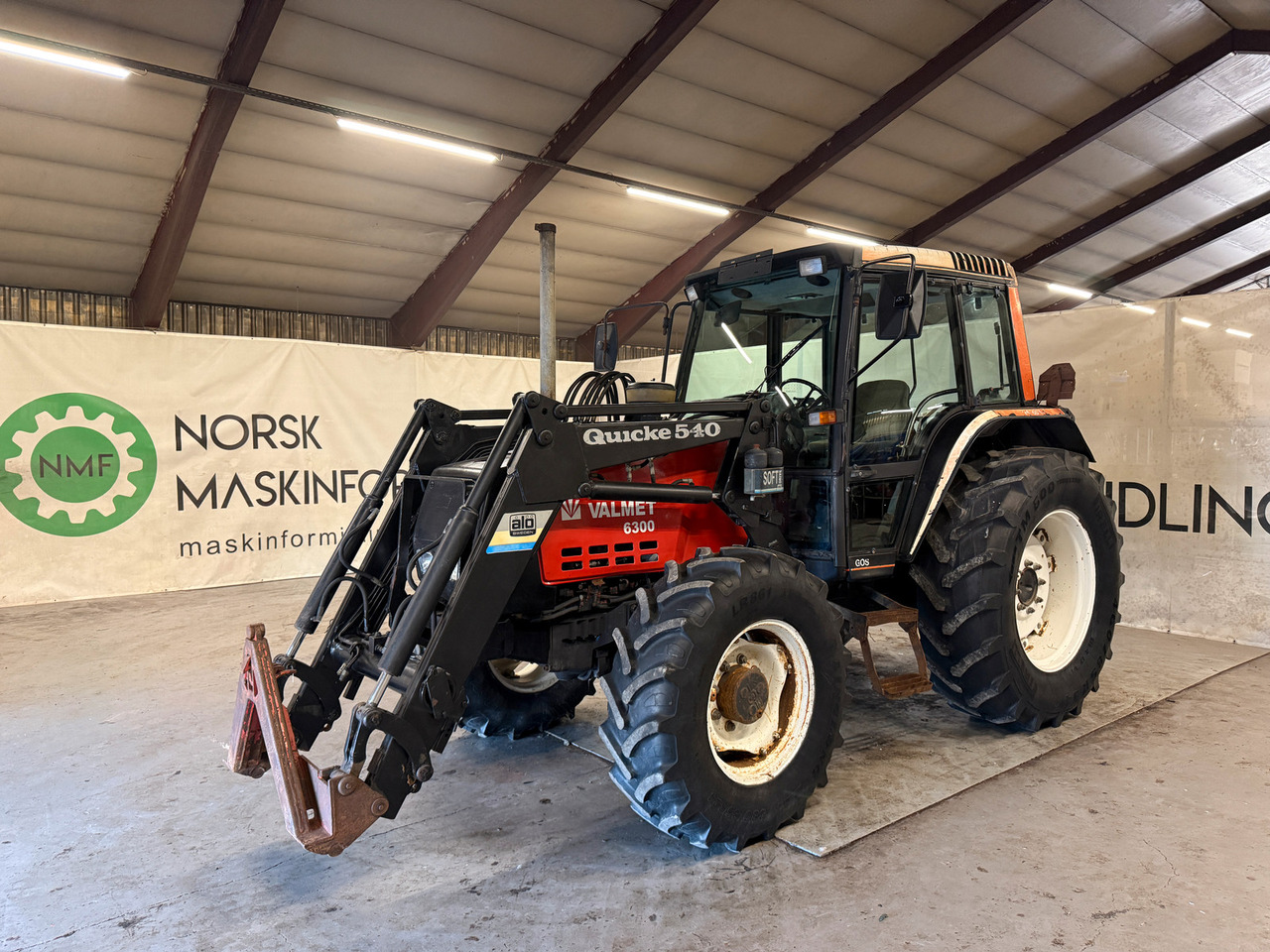 Valmet 6300 Turbo - Tracteur agricole: photos 1 Valmet 6300 Turbo - Tracteur agricole: photos 1