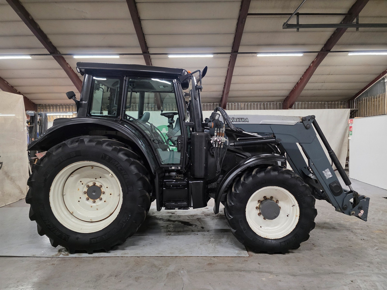 Crédit-bail  Valtra N163 Direct Valtra N163 Direct: photos 6