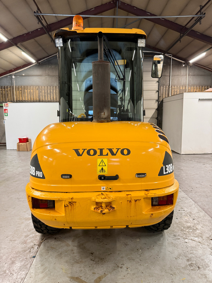 Volvo L30B - Chargeuse sur pneus: photos 4 Volvo L30B - Chargeuse sur pneus: photos 4