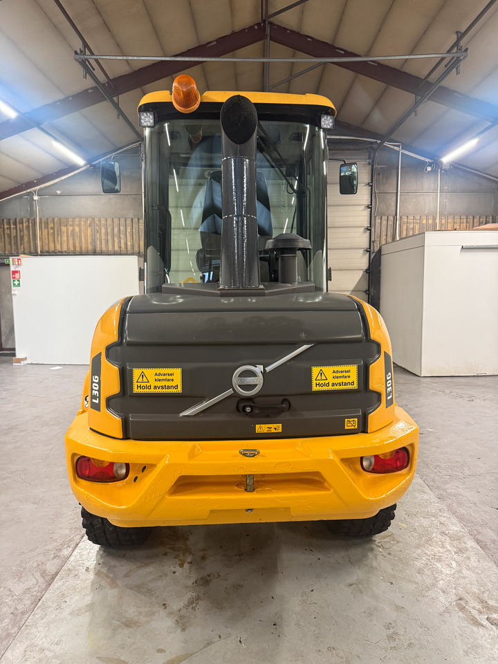 Volvo L30G - Chargeuse sur pneus: photos 4 Volvo L30G - Chargeuse sur pneus: photos 4