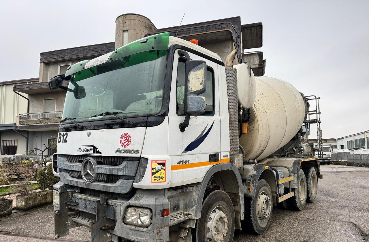Autobetoniera Armec PHY120 su telaio Mercedes-Benz - Camion malaxeur: photos 1 Autobetoniera Armec PHY120 su telaio Mercedes-Benz - Camion malaxeur: photos 1